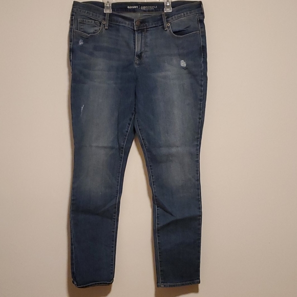 ⭐2/$20 ⭐ Old navy curvy jeans - Picture 1 of 3